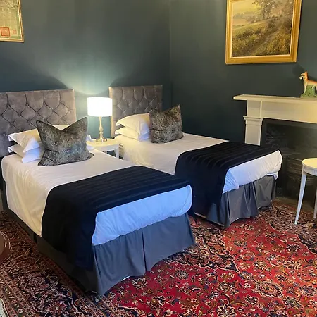 فندق مبيت وإفطار Six Brunton Place