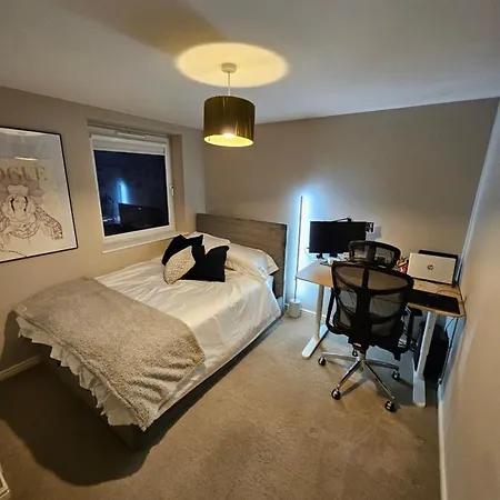 Modern In A Flat Near Haymarket Homestay Edinburgh