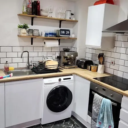 Modern In A Flat Near Haymarket