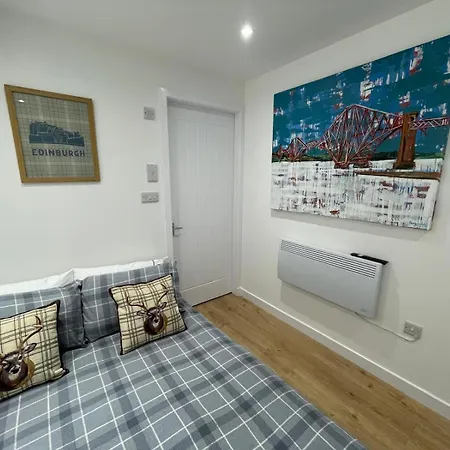بيت ضيافة The Tartan Retreat *