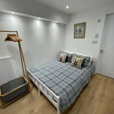 بيت ضيافة The Tartan Retreat *