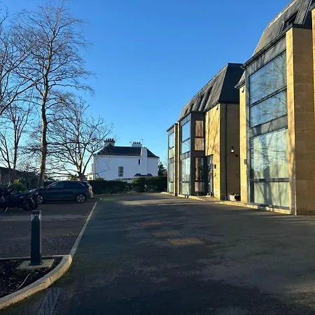 Breathtaking 5 Bedroom Townhouse In Murrayfield Location, Free Parking Edinburgh