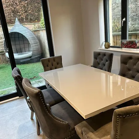 Breathtaking 5 Bedroom Townhouse In Murrayfield Location, Free Parking Βίλα *