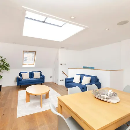 Apartment Joivy Chic 2-br Flats Near Castle Edinburgh