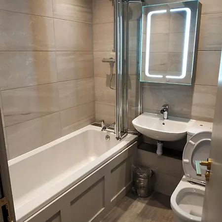 Warden's Close アパート