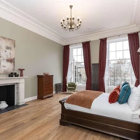 Dragon Luxury At 9 Albyn Place