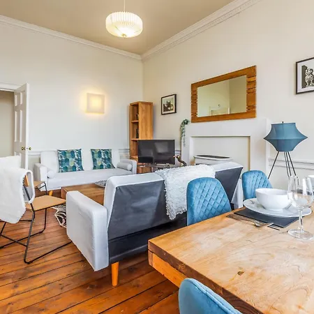 Lägenhet Large Super 3 Bed -princes Street, Parking Edinburg