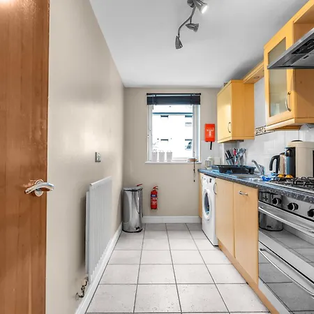 Comfy Place Off Royal Mile, With Parking 아파트 *