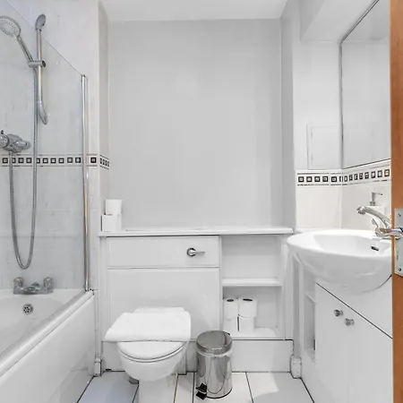 Comfy Place Off Royal Mile, With Parking Edinburg