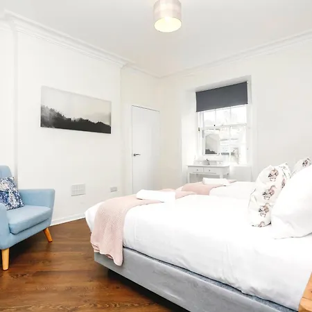 Apartamento Centrally Located Spacious 2 Bedrooms *