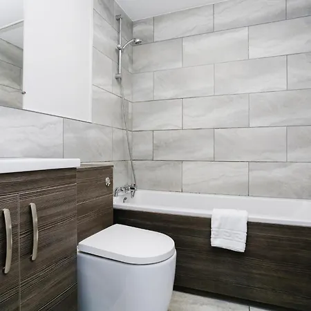 Apartment Centrally Located Spacious 2 Bedrooms Edinburgh