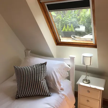 Apartmán Stylish With Private Roof Terrace