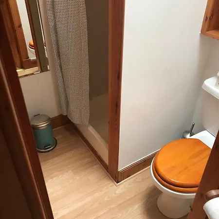 Stylish With Private Roof Terrace