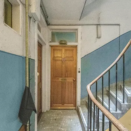 Central, Cozy 2br-1ba-haymarket - With Parking *