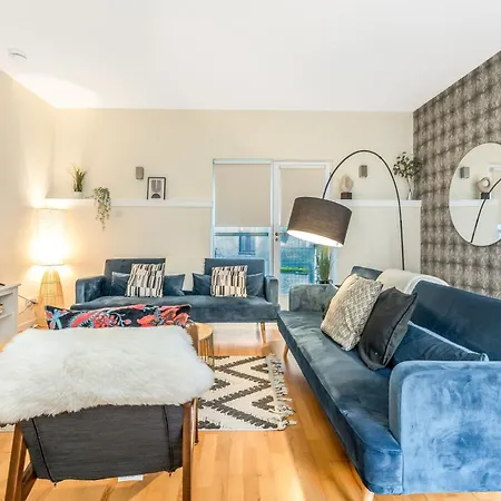 Beautiful Designer 2 Bed 2 Bath Old Town - Parking 公寓 爱丁堡
