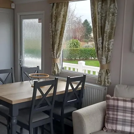 The Chill Out At Seton Sands Holiday home Port Seton
