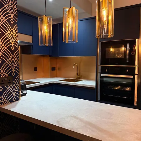 Two Bedroom Apartment-central Edinburgh-old Town-licensed 아파트 *