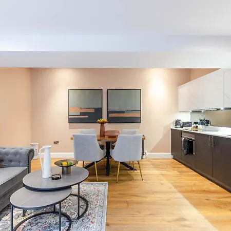Apartment Dragon Luxury Serviced At Albyn Place
