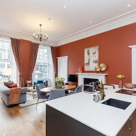 Dragon Luxury Serviced At Albyn Place Edinburgh