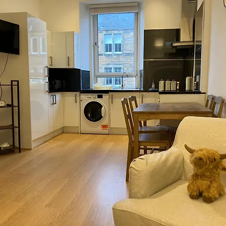 Great For Couples And Young Families Apartment *