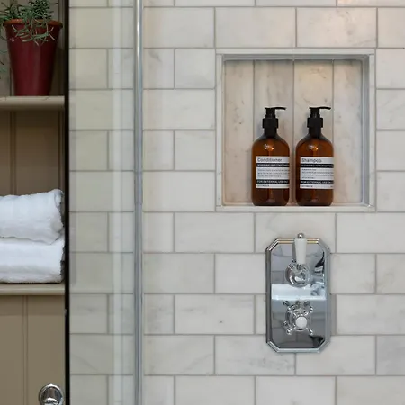 Luxury Mews In The Heart Of New Town Holiday home Edinburgh