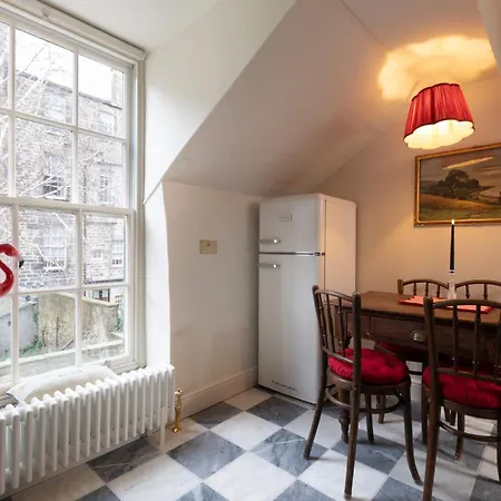 Luxury Mews In The Heart Of New Town * Edinburgh