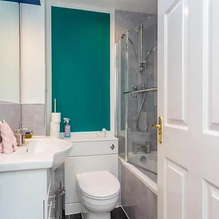 Stylish 2 Bedroom In Διαμέρισμα Εδιμβούργο