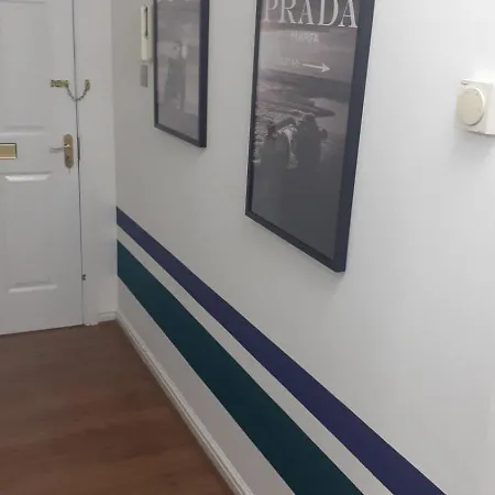 Διαμέρισμα Stylish 2 Bedroom In