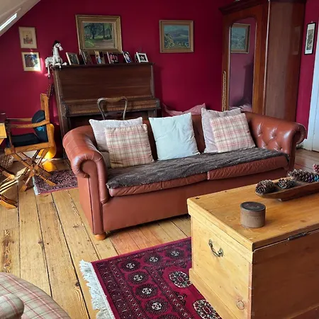 Stunning 2-bedroom Georgian Flat, Centre Edinburgh