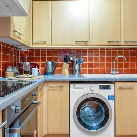 Gorgeous Centre Pad, 2 Bedrooms شقة