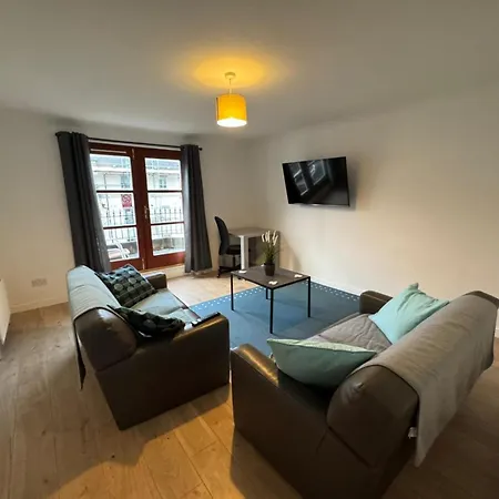 2-bed Retreat *