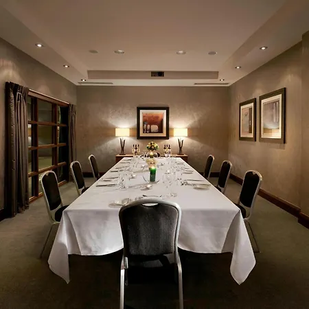 מלון The Glasshouse, Autograph Collection 5*