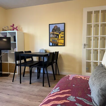 One With Parking Space Apartment *