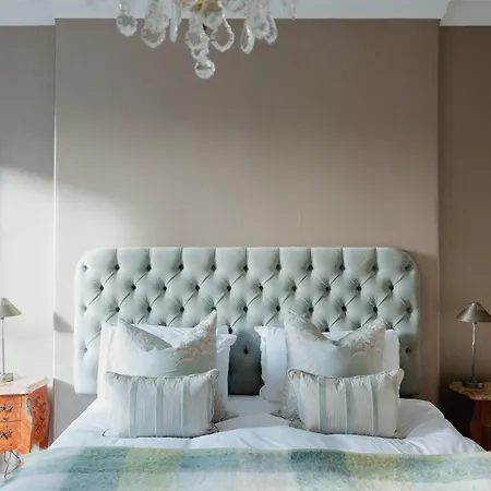 Joivy Prestigious Townhouse Close To Princes Street * Edimburgo