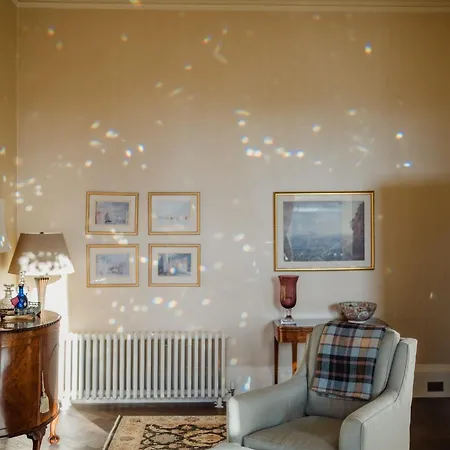Apartment Prestigious Townhouse Close To Princes Street Edinburgh