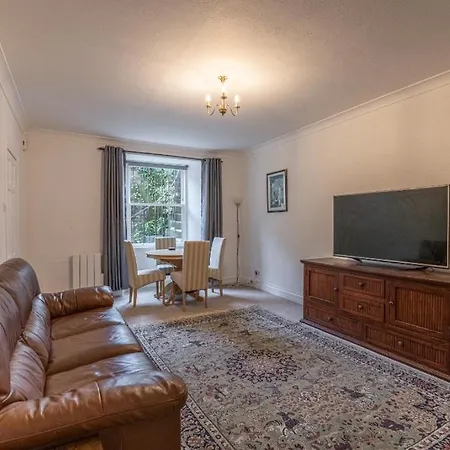 Lovely In Excellent Centre Location 爱丁堡