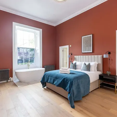 Dragon Luxury Serviced At Albyn Place Edinburgh