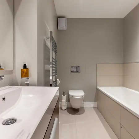 Destiny Scotland - Hill Street * Edinburgh