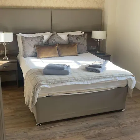 The Stair Arms Hotel Pathhead