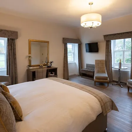 The Stair Arms 3* Pathhead