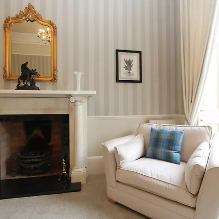 Escape To @ Albyn Place * Edinburgh