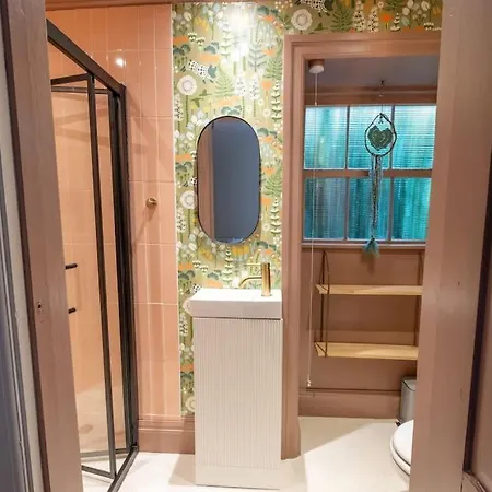 The Retreat Stockbridge Apartment *