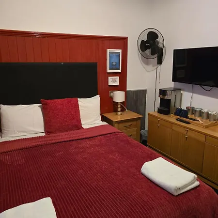 Bed & Breakfast The - No 57 *
