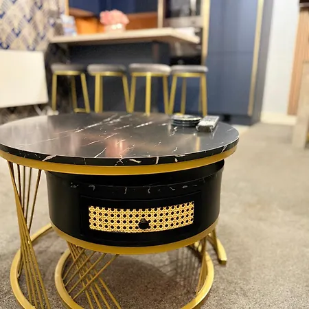 Two Bedroom Apartment-central Edinburgh-old Town-licensed 아파트 *