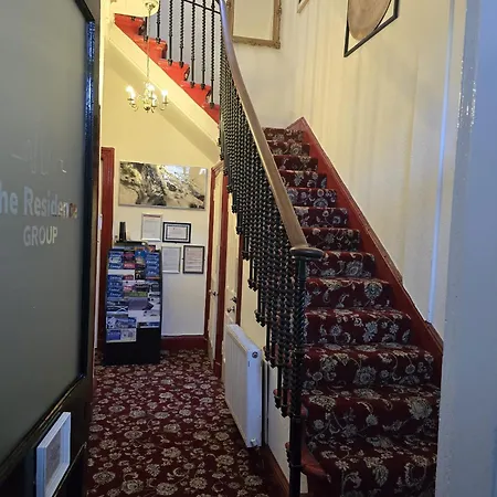 The - No 57 招待所 *