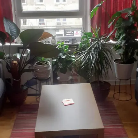 Beautiful King In Leith Walk Gasthuis