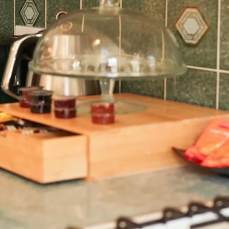 3 Bedrooms Flat In Old Town Sleeps 6 Appartement