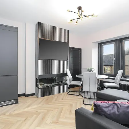 1 Bedroom Gorgie Sleeps 4 Easy Access *