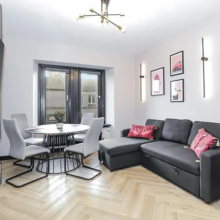 Traditional 1-bed Apartment