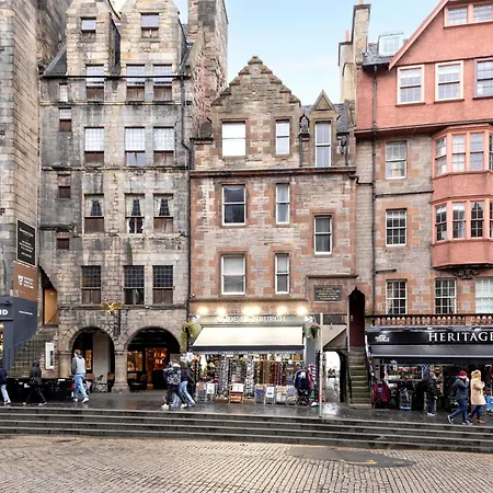 Joivy Classy Near Castle Appartamento Edimburgo